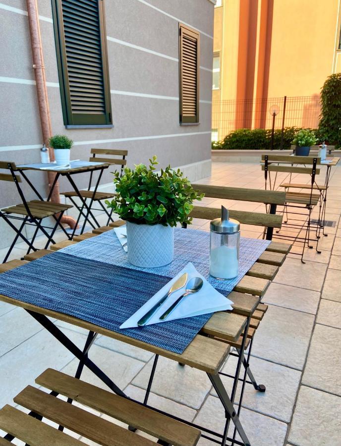 Floridida Rooms & Breakfast Andora Exterior foto
